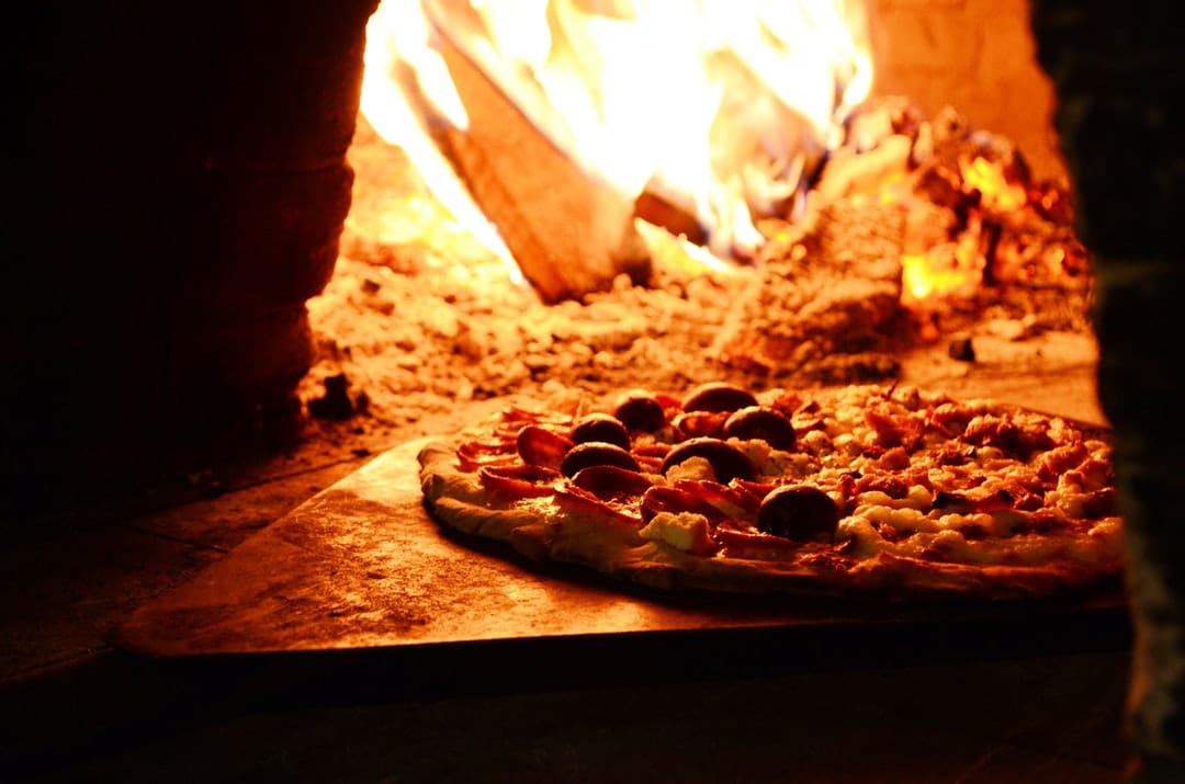 Easy Recipes For your Pizza Oven To Try This Spring